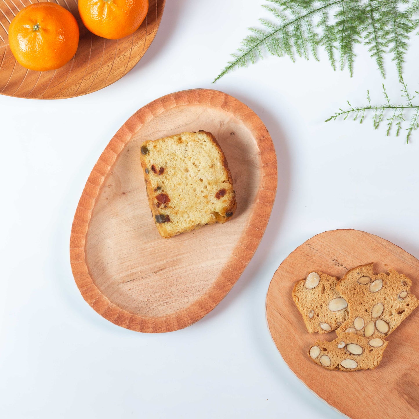 Brown Neem Wood Oval Shape Serving Platter