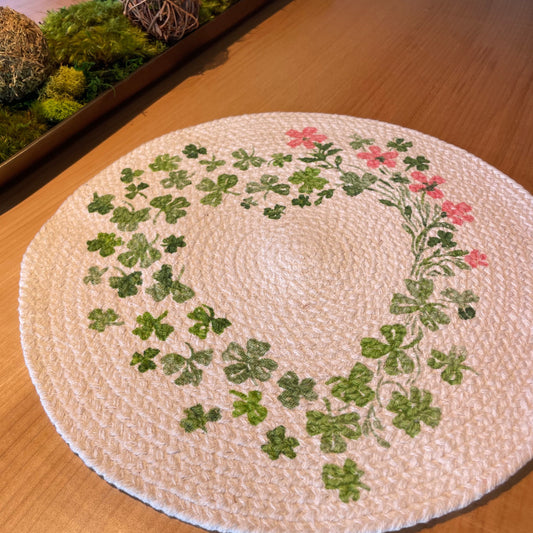 Clover Round Spring Placemats - Set of 2