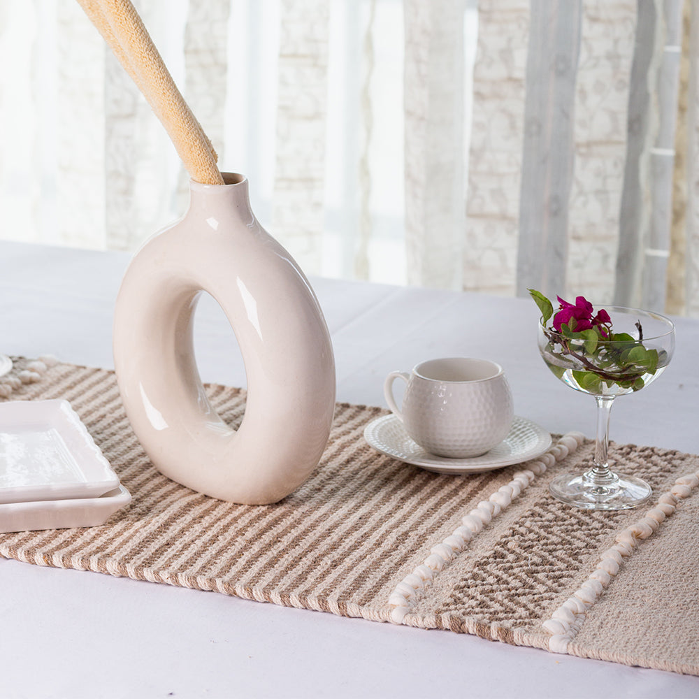 Knotted strip Table runner decor